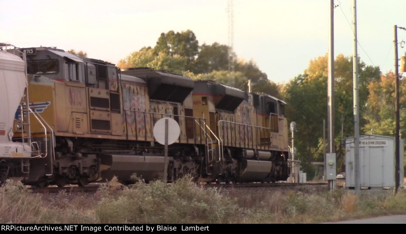 UP mixed freight